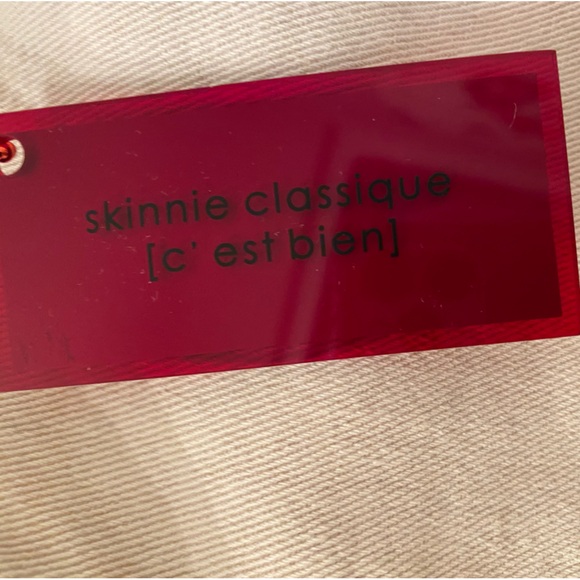 ✨HOST PICK✨NWT [BLANK] NYC Women’s Size 31 Cream “Skinnie Classique” Jeans - Picture 9 of 13